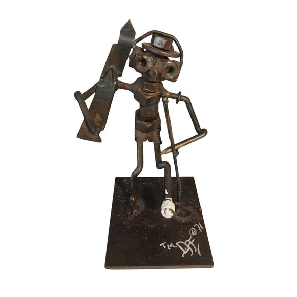 JOHN DUFFY Metal Art Sculpture SKIER Folk Art Brutalist Signed Rusty Chippy - Picture 1 of 8